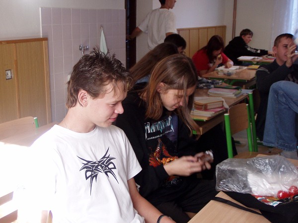 �kola 12. 10. 2004