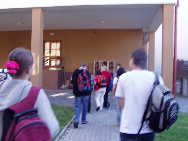 �kola 12. 10. 2004