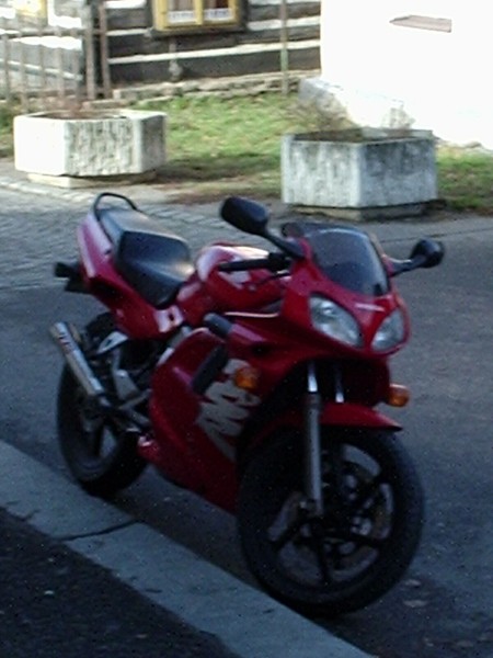 �kola 20. 11. 2003