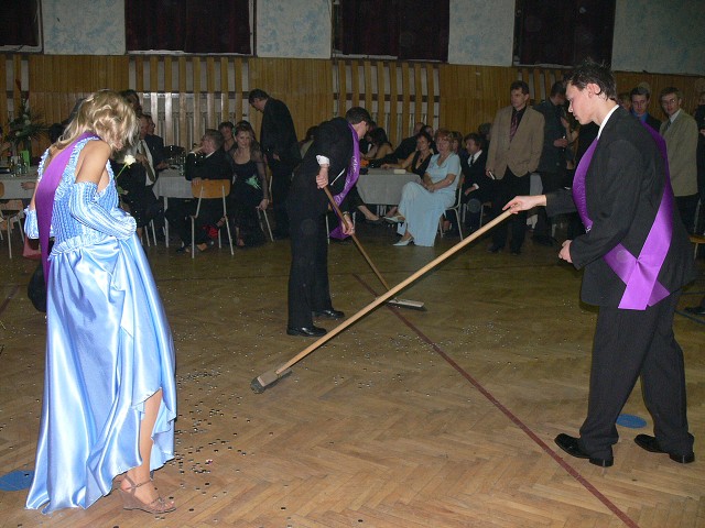 Maturitn� ples 2007