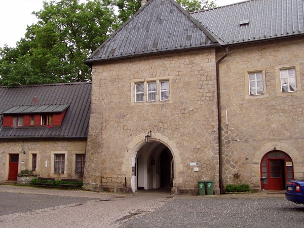 �koln� v�let �esk� R�j