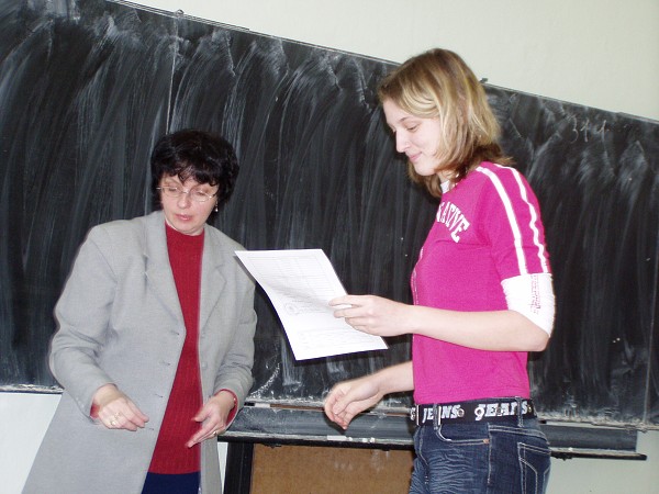 Pololetn� vysv�d�en�